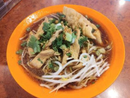 Bangkok Noodle Soup food