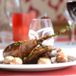 Les Maritonnes Rouge Blanc food