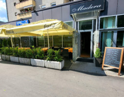 Restoran Madera outside
