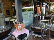 Restaurant Les Acacias inside