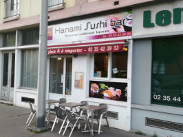 Hanami Sushi Bar inside