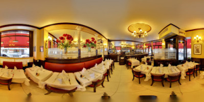 Chez André inside