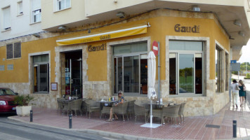 Cafeteria Gaudi food