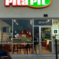 Pita Pit outside