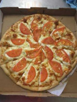 Giovannis Pizzeria food