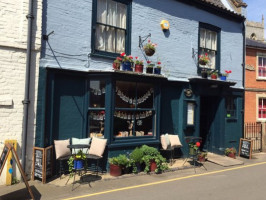 Biddy's Tea Room inside