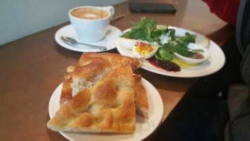 Bartavelle Nourriture