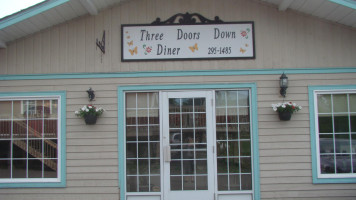 Three Doors Down Diner food
