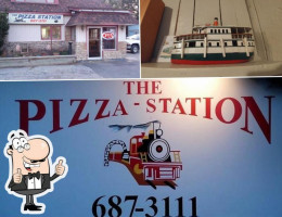 Pizza Station outside