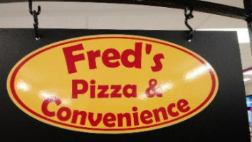 Fred's Pizza outside