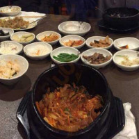 Sisters Korean Resturant food