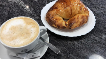 Forn Cafeteria Sant Jaume food