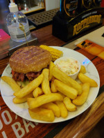 The Yacht Inn food