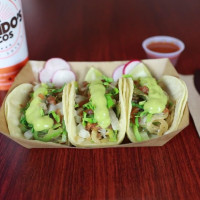 Chando's Tacos food