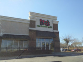 Moe's Southwest Grill outside