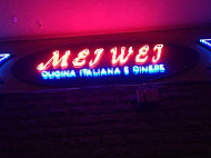 Pizzeria Mei Wei inside