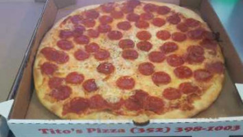 Bizzoco's Pizzeria food