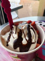 Menchie's Frozen Yogurt food