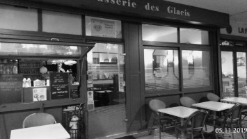 Brasserie Les Glacis food