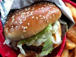 Red Robin Gourmet Burgers And Brews food