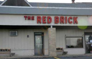 The Red Brick Lounge outside