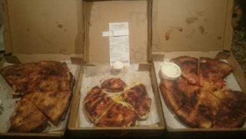 Alonzo's Pizza Depot food
