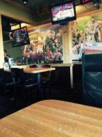 Applebee's inside