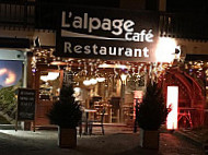 L'Alpage Cafe outside