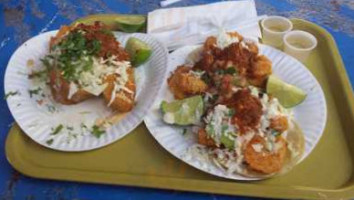 Mariscos La Bucana food