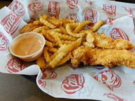 Raising Canes food