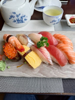Restaurant Sushi Japonaise food