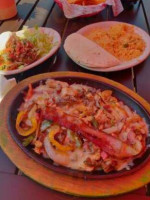 Las Vias Mexican Grill food