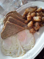 Eggty 8 Cafe food
