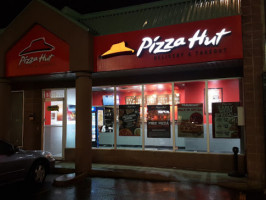 Pizza Hut Red Deer outside
