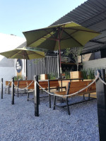 Barraquito Café Jardín inside