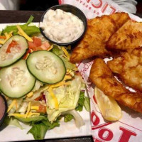 Red Robin Gourmet Burgers And Brews food