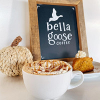 Bella Goose Coffee Wisconsin Dells Cafe On The River food