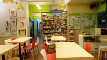 Kampung Senang Ecoharmony Cafe Qīng ān De Qiú Cūn inside