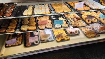 Steineck's Donuts Cakes food