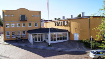 Holbaek Teater outside