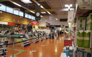 Centro Comercial Carrefour Lucena inside