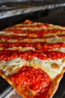 Saporito Pizza food