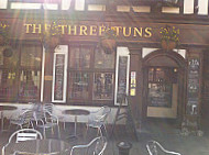 The Three Tuns inside