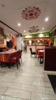 Bollywood Cafe Pau inside