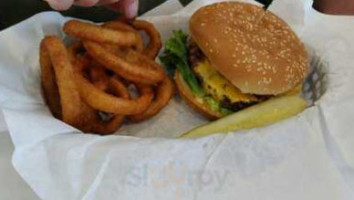 Moo Moo's Burger Barn food