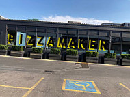 Maker Pizza Avenue outside