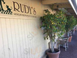 Rudy's Mexican inside