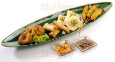 Saap Saap Thai (imm) food