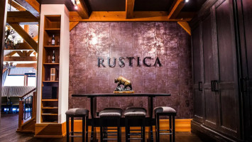 Rustica At Silvertip Golf Resort food
