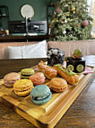 Le Macaron French Pastries food